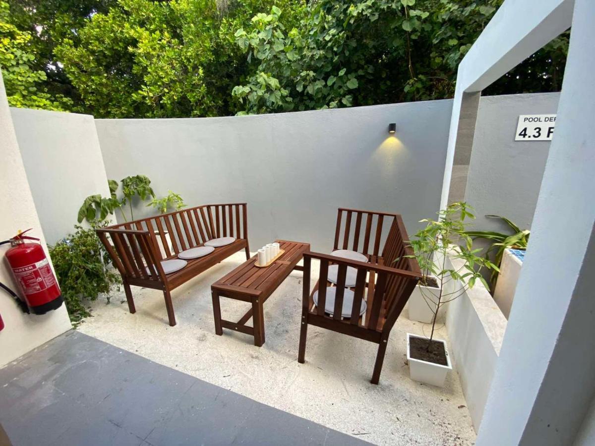 Unwind Dhigurah Hotel Dhigurah  Exterior foto